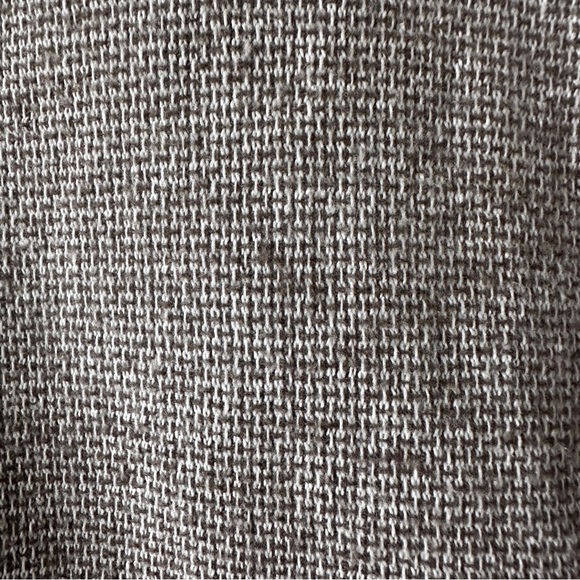 Button-Up Shirt - Picture 6 of 9